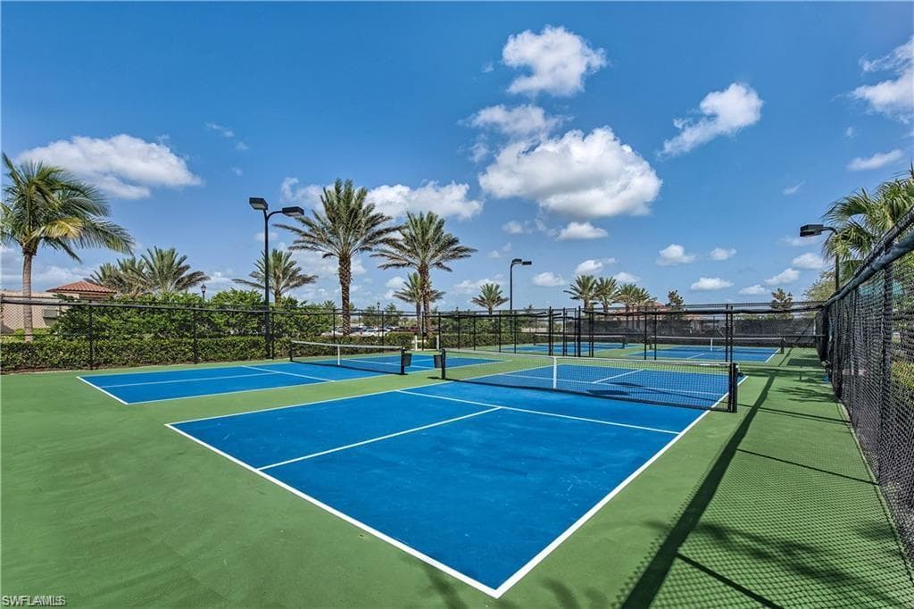 9653 Montelanico LOOP # 202, NAPLES FL 34119-42