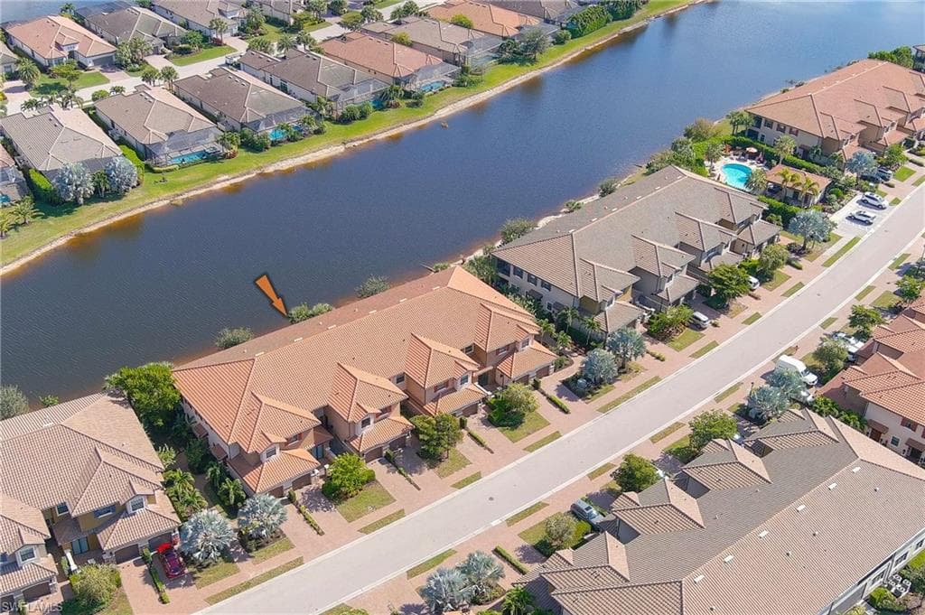 9653 Montelanico LOOP # 202, NAPLES FL 34119-27