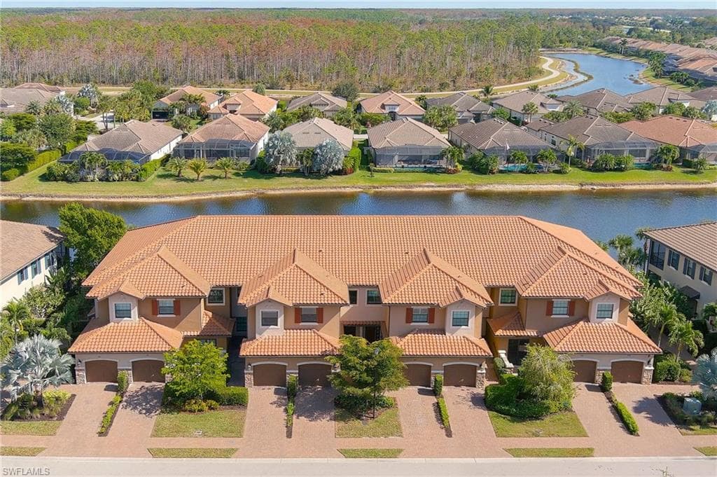 9653 Montelanico LOOP # 202, NAPLES FL 34119-28