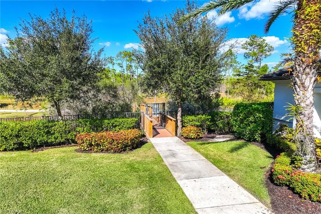 14693 Reserve LN, NAPLES FL 34109-45