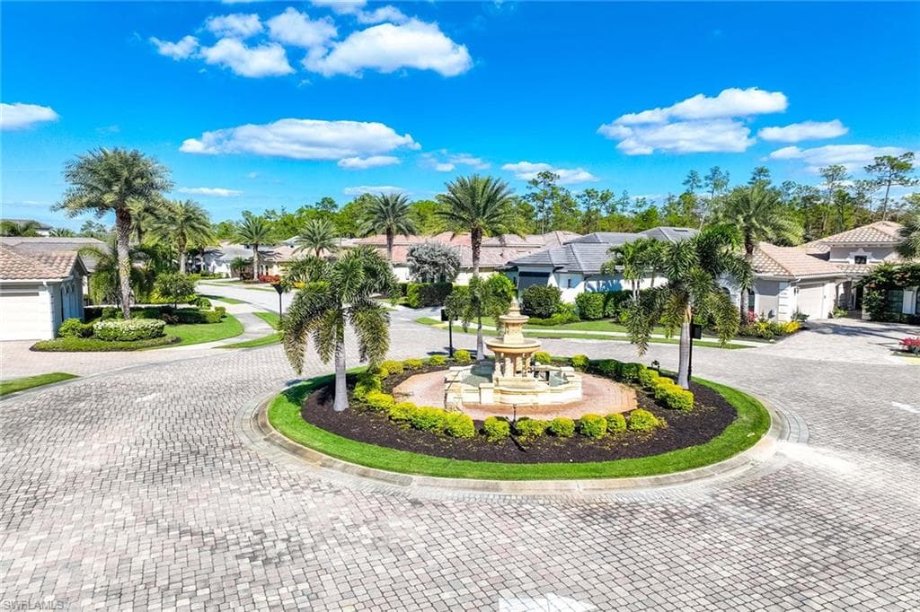 14693 Reserve LN, NAPLES FL 34109-44