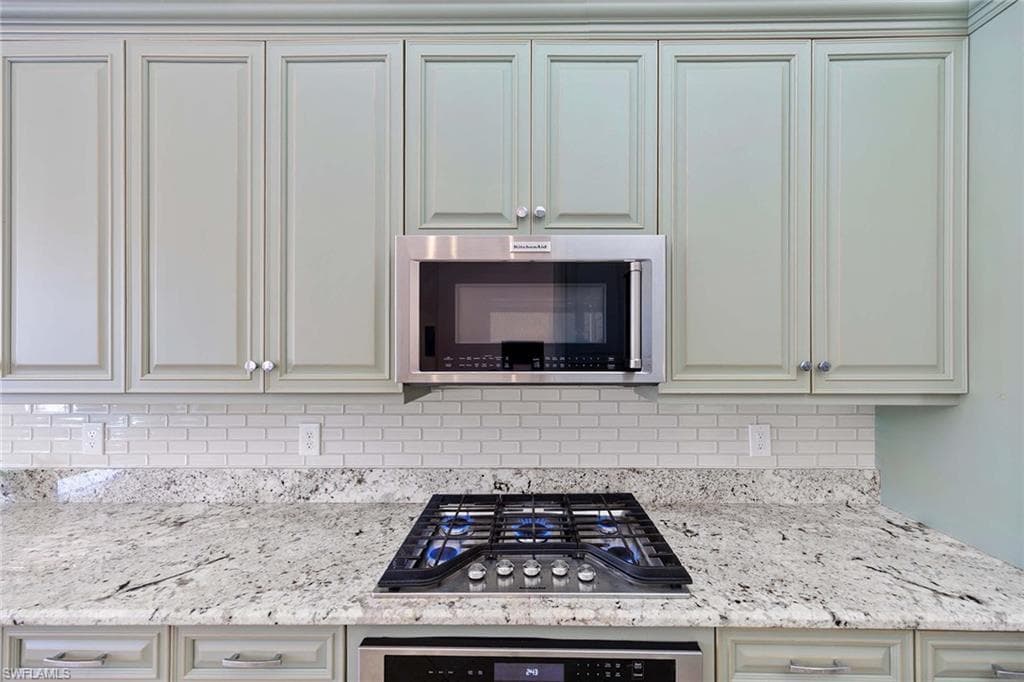 14693 Reserve LN, NAPLES FL 34109-18