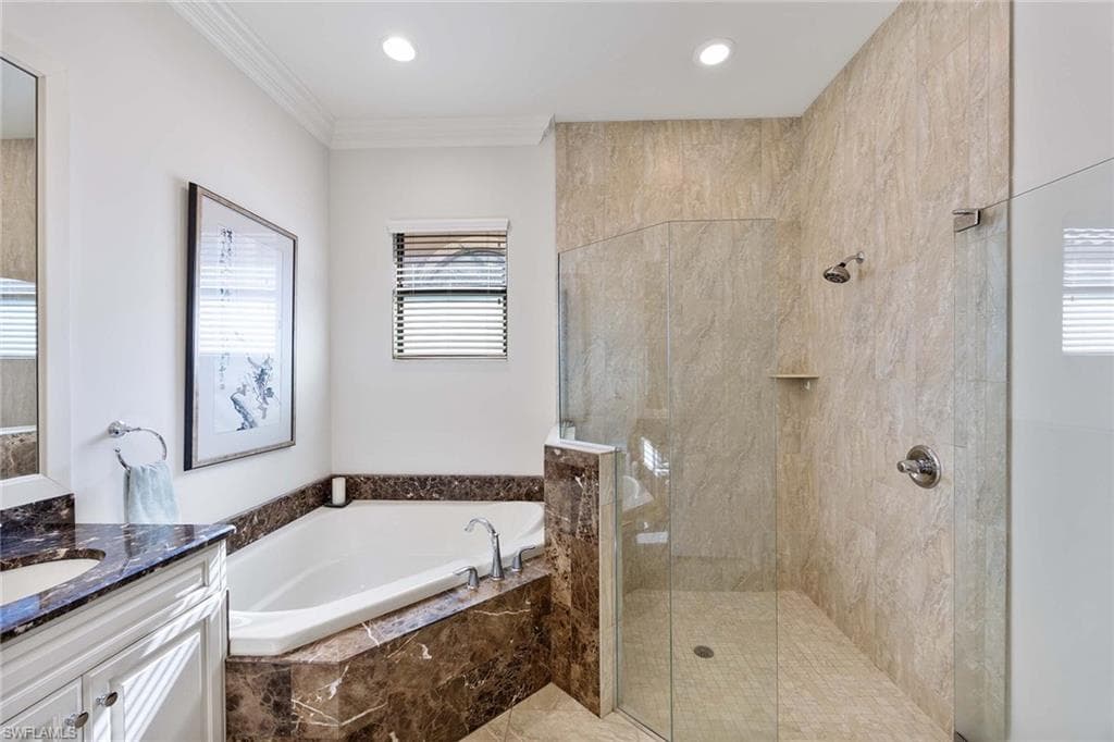 14693 Reserve LN, NAPLES FL 34109-24
