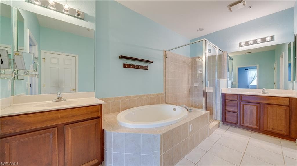 14721 Calusa Palms DR # 203, FORT MYERS FL 33919-27