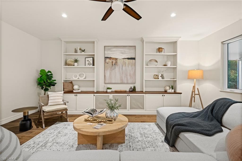 2499 10th ST N, NAPLES FL 34103-3