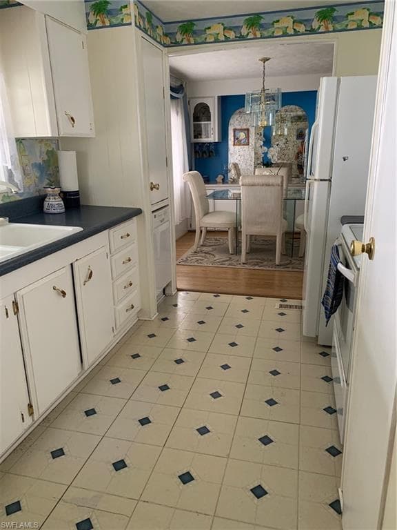 9328 Lord RD, BONITA SPRINGS FL 34135-17