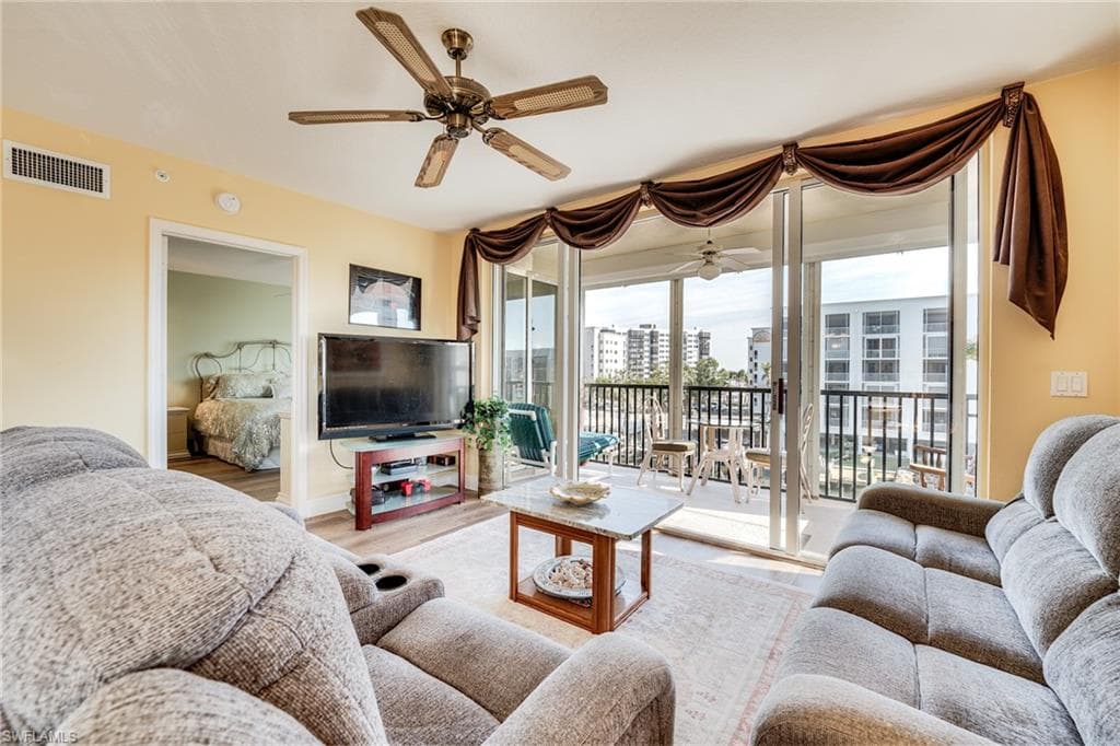 4411 Bay Beach LN # 734, FORT MYERS BEACH FL 33931-3