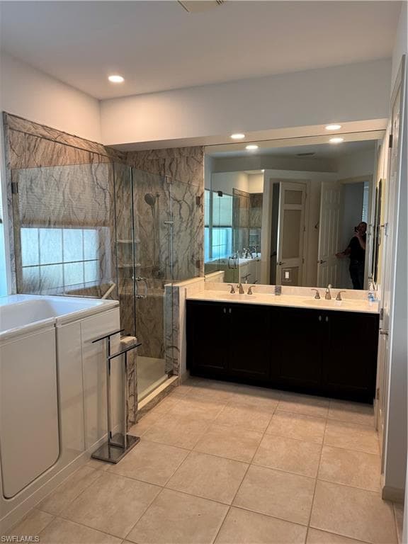 15890 Delasol LN, NAPLES FL 34110-10