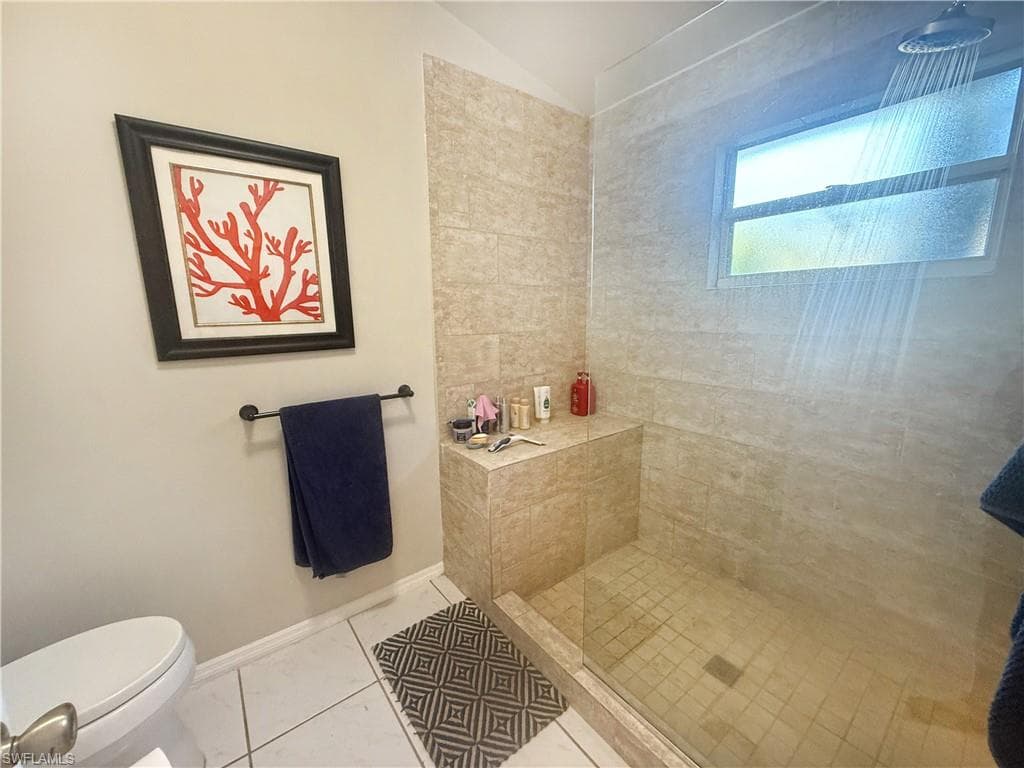 370 Emerald Bay CIR # N8, NAPLES FL 34110-14