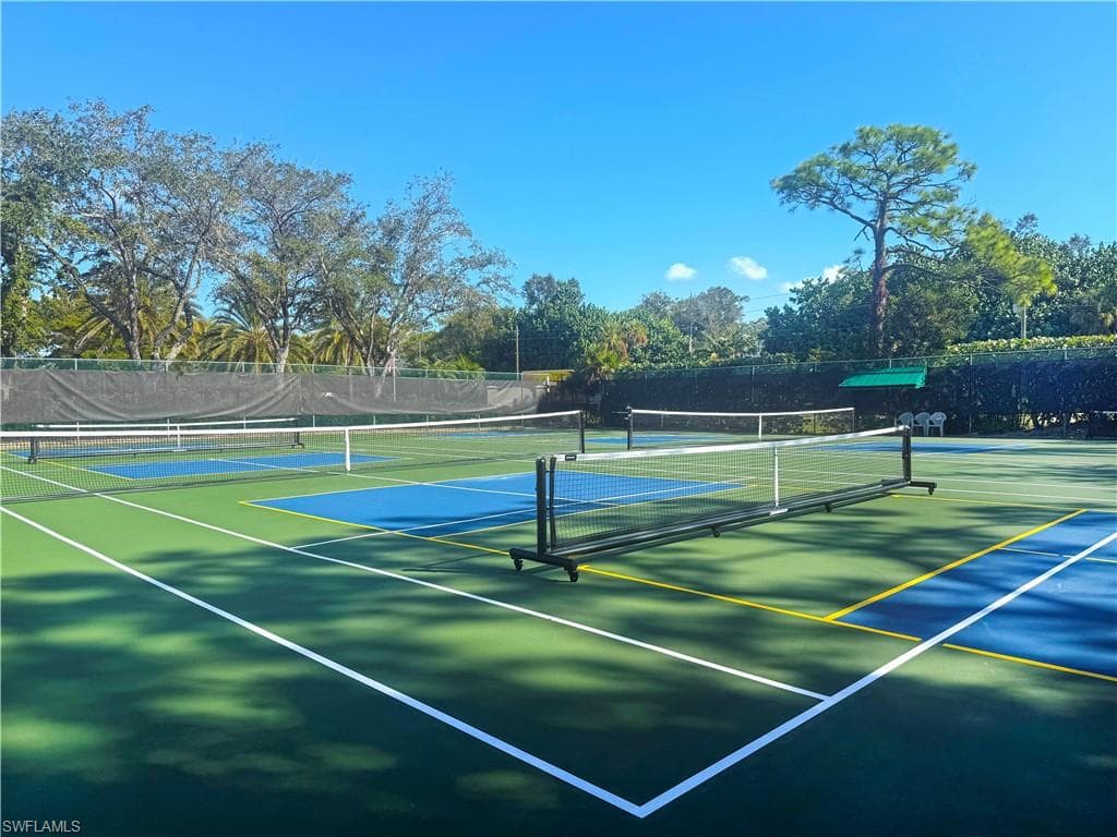 370 Emerald Bay CIR # N8, NAPLES FL 34110-20