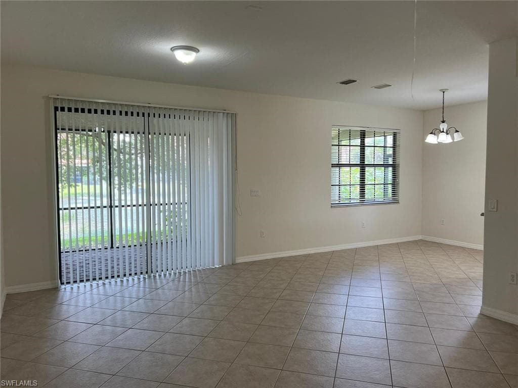 7515 Bristol CIR, NAPLES FL 34120-11