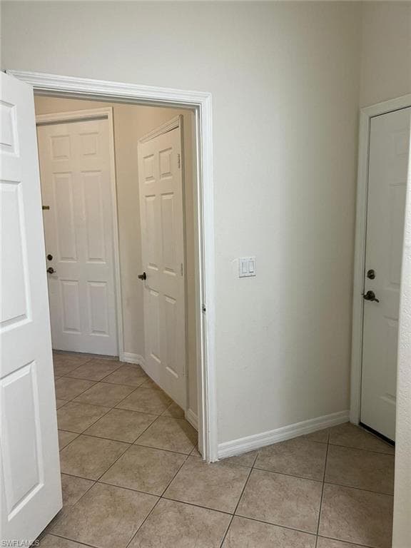 7515 Bristol CIR, NAPLES FL 34120-19