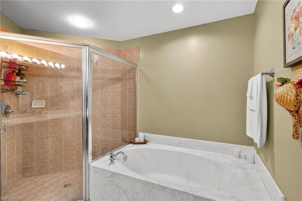 3355 Dandolo CIR, CAPE CORAL FL 33909-19