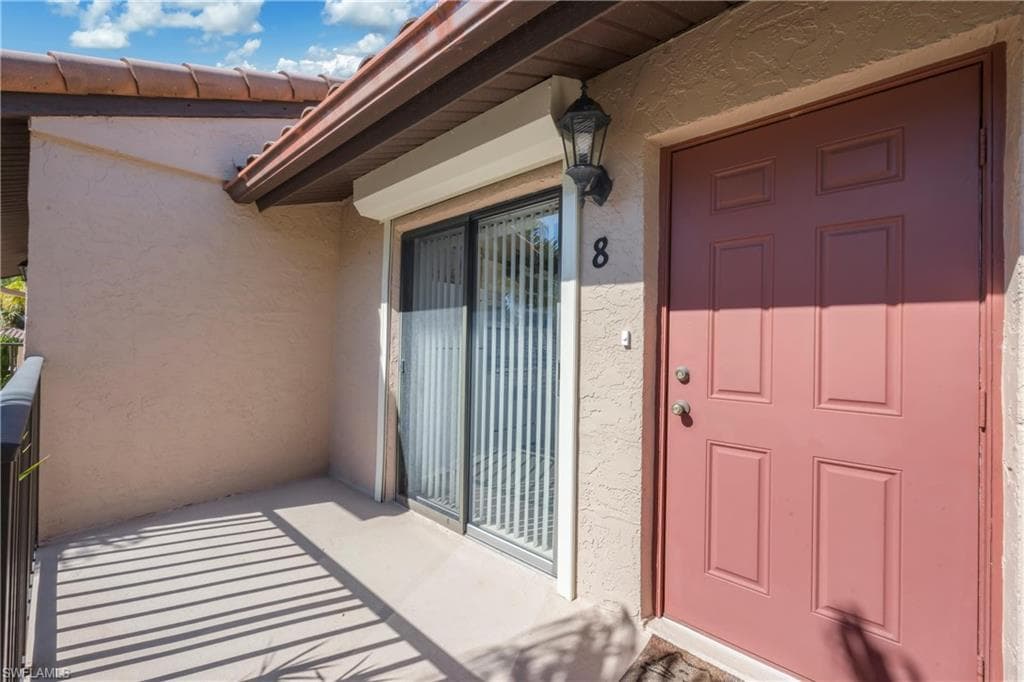 3243 Horse Carriage WAY # 108, NAPLES FL 34105-2