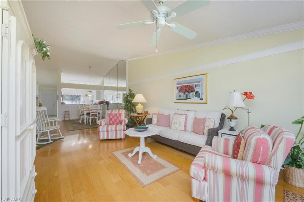 3243 Horse Carriage WAY # 108, NAPLES FL 34105-4