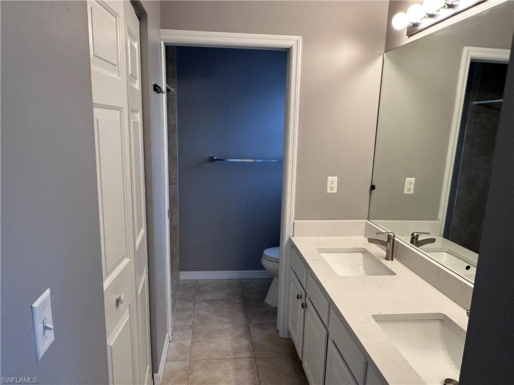 10000 Maddox LN # 321, BONITA SPRINGS FL 34135-17