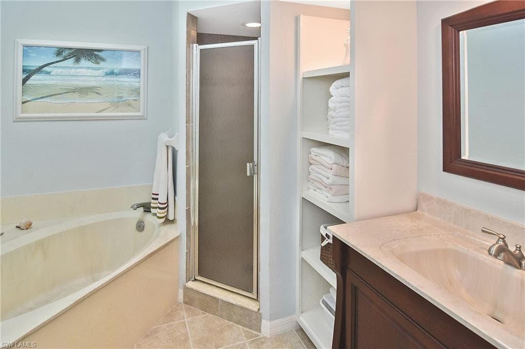 7121 Golden Eagle CT # 622, FORT MYERS FL 33912-17