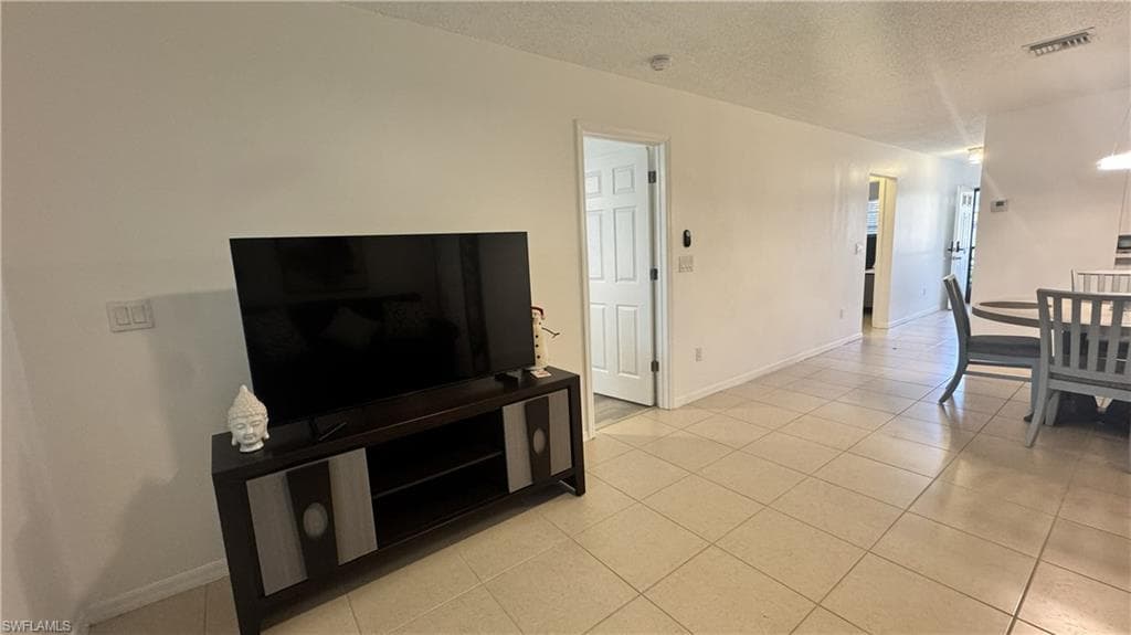 5339 Treetops DR, NAPLES FL 34113-21