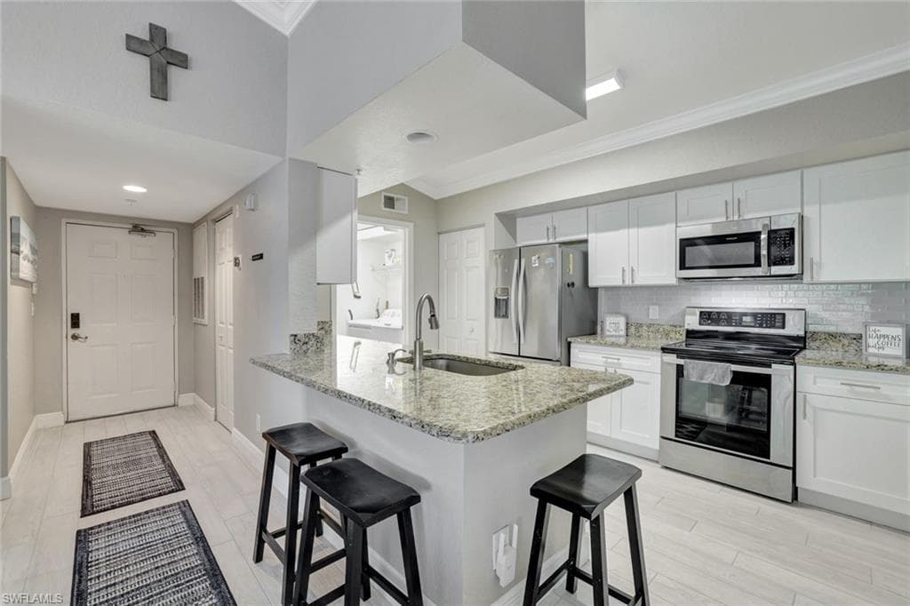 4670 Saint Croix LN # 632, NAPLES FL 34109-5