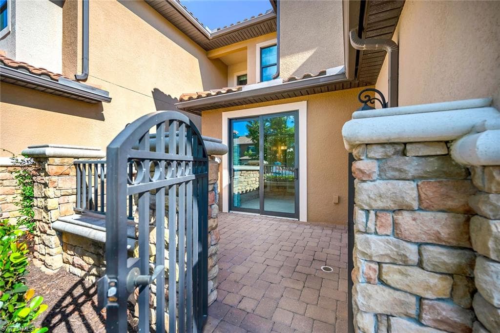 15256 Zeno WAY # 104, NAPLES FL 34114-28