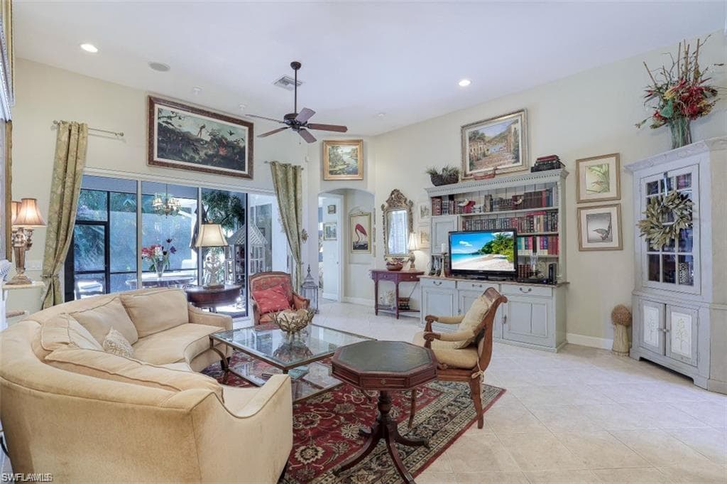 16156 Parque LN, NAPLES FL 34110-15