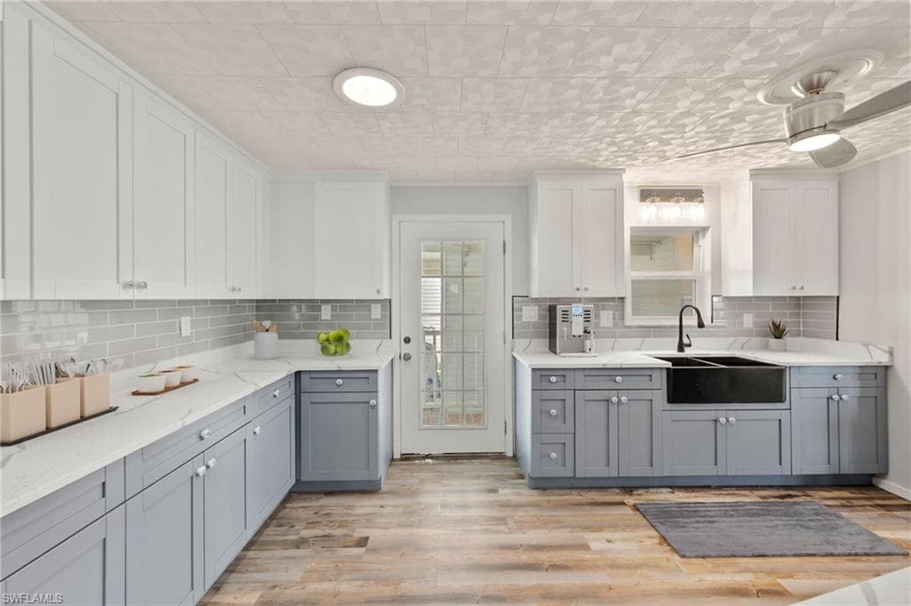 204 Sun CIR, FORT MYERS FL 33905-22