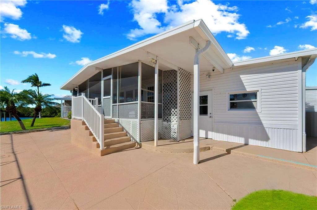 204 Sun CIR, FORT MYERS FL 33905-38