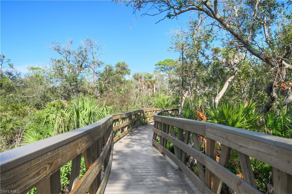 20916 Island Sound CIR # 305, ESTERO FL 33928-37