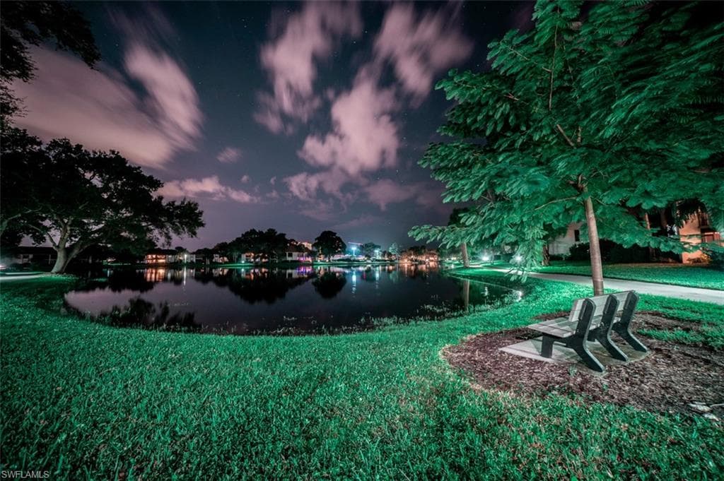 501 Lake Louise CIR # 204, NAPLES FL 34110-33