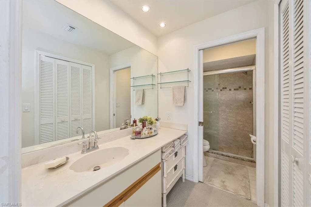 501 Lake Louise CIR # 204, NAPLES FL 34110-14