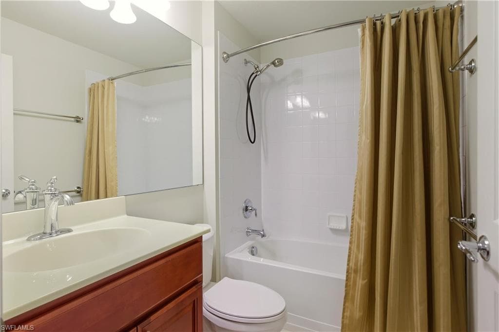 2546 Greendale PL, CAPE CORAL FL 33991-26