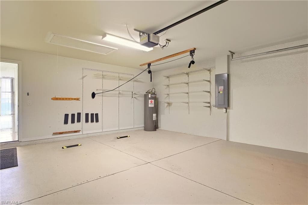 2546 Greendale PL, CAPE CORAL FL 33991-32