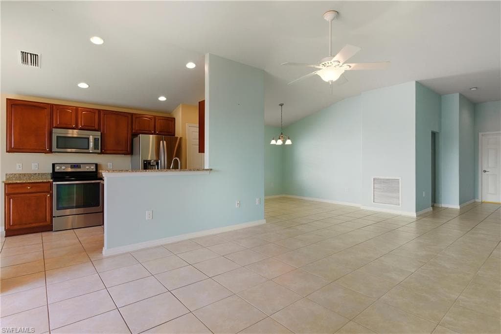 2546 Greendale PL, CAPE CORAL FL 33991-10