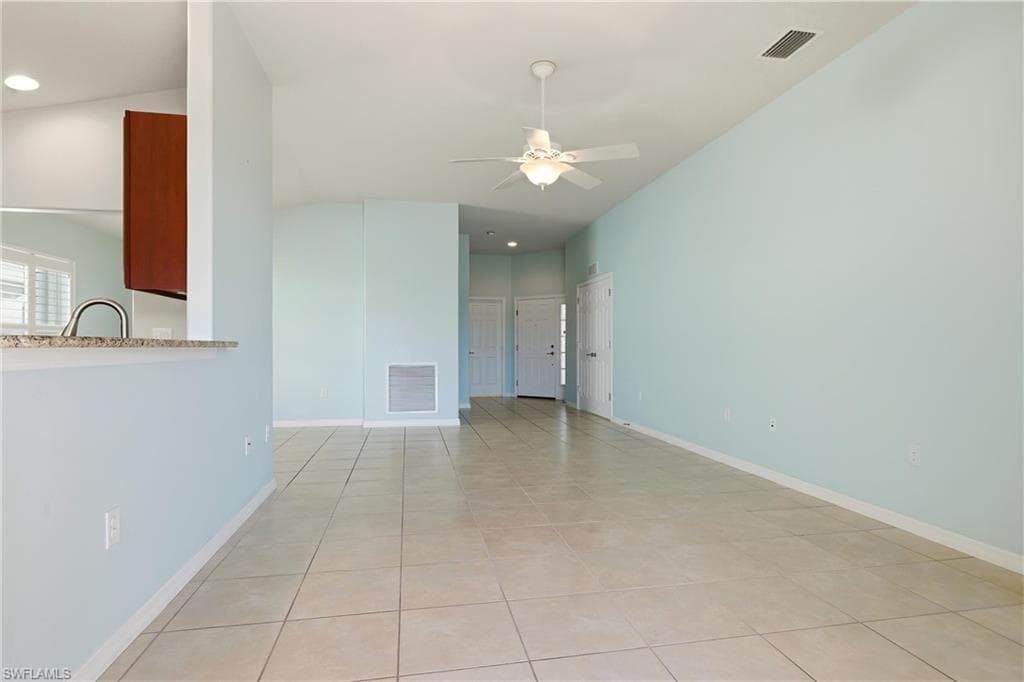 2546 Greendale PL, CAPE CORAL FL 33991-18