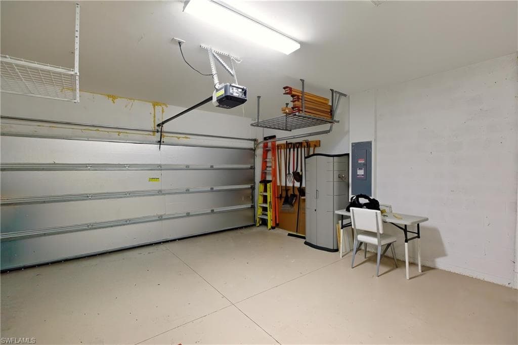 7866 Bucks Run DR, NAPLES FL 34120-28