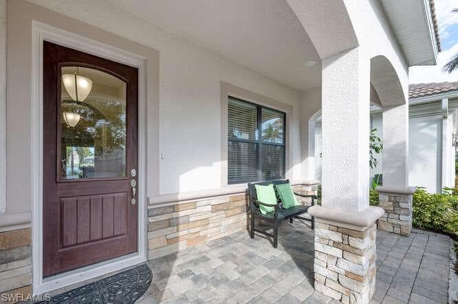 1641 Serrano CIR, NAPLES FL 34105-2