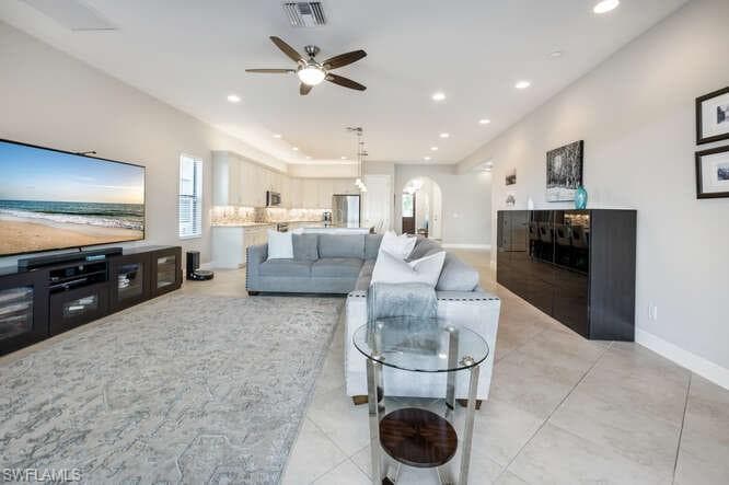 1641 Serrano CIR, NAPLES FL 34105-9