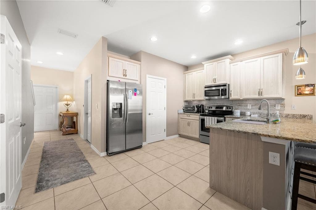 10820 Alvara WAY, BONITA SPRINGS FL 34135-27