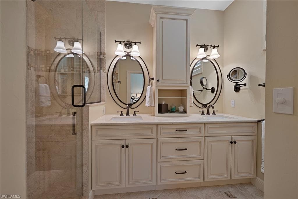 8890 Springwood CT, BONITA SPRINGS FL 34135-10