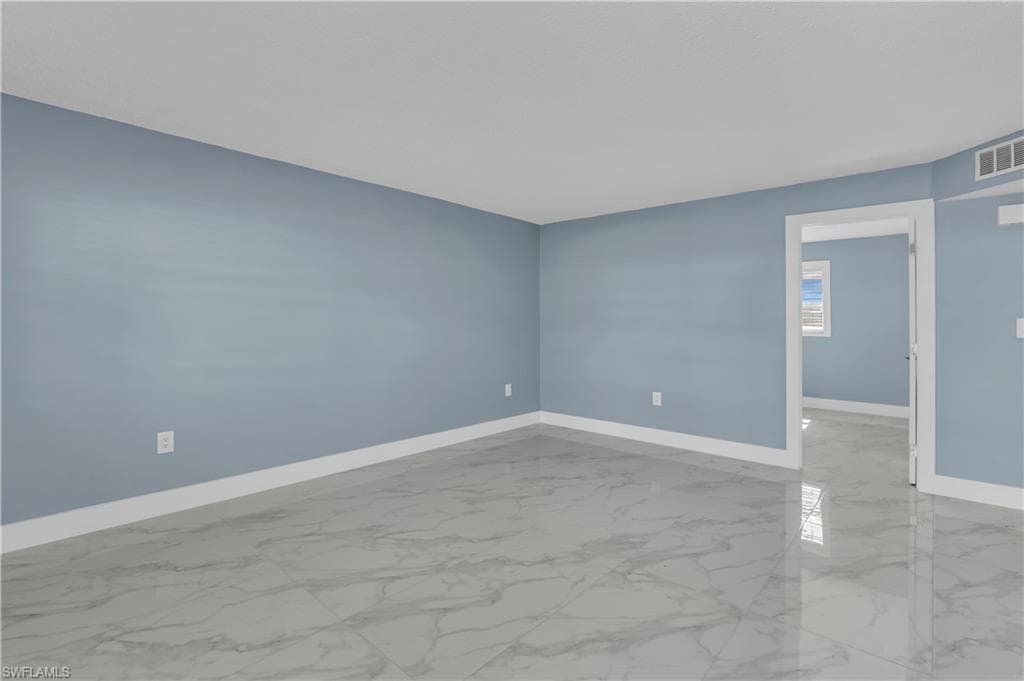 3325 Airport RD N # T1, NAPLES FL 34105-14