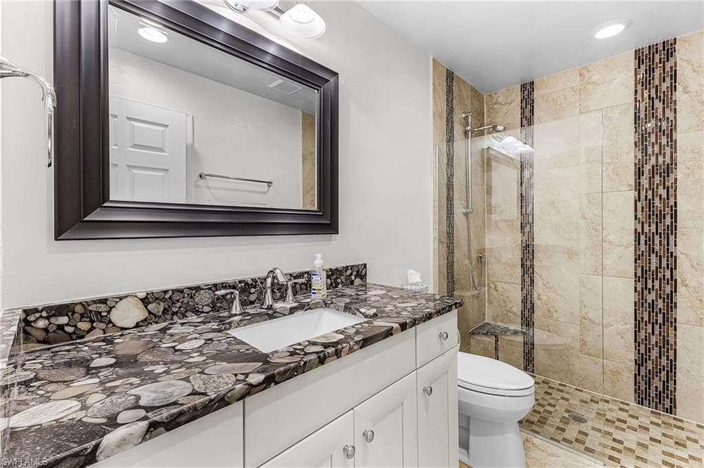 2822 SE 22nd PL, CAPE CORAL FL 33904-17