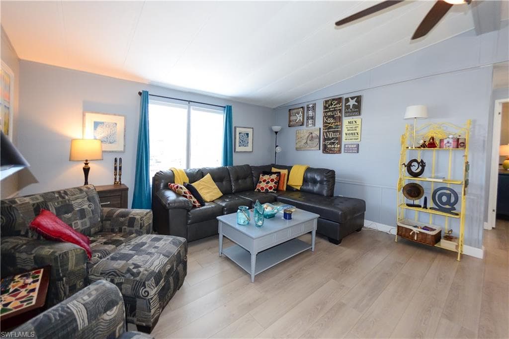 535 Sunshine AVE, NORTH FORT MYERS FL 33903-1