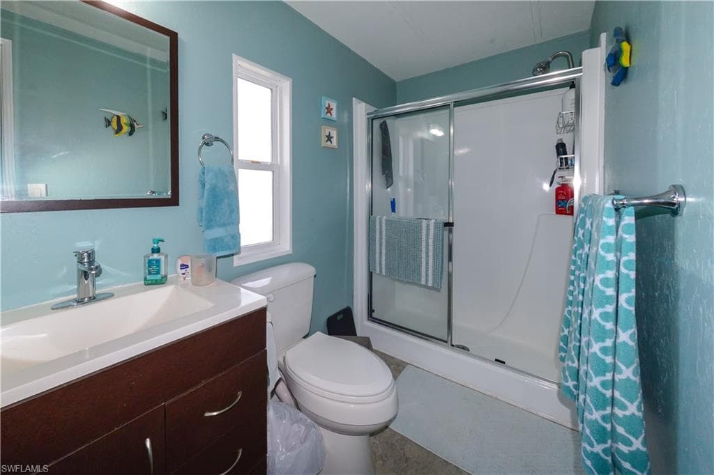 535 Sunshine AVE, NORTH FORT MYERS FL 33903-15