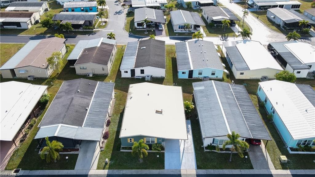 535 Sunshine AVE, NORTH FORT MYERS FL 33903-30