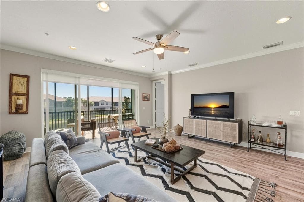 6509 Monterey PT # 203, NAPLES FL 34105-5