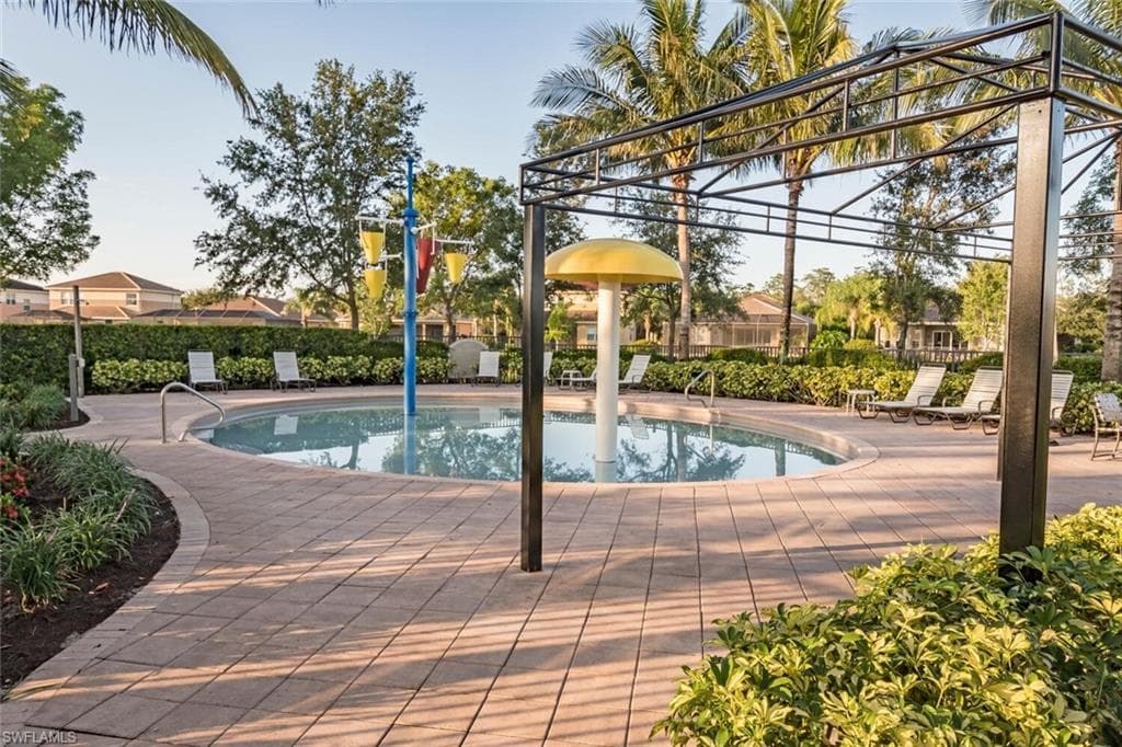 6509 Monterey PT # 203, NAPLES FL 34105-32