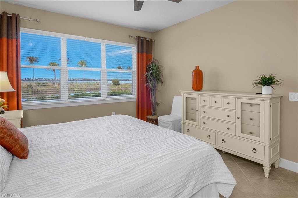 9064 Siesta Bay DR # 102, NAPLES FL 34120-17
