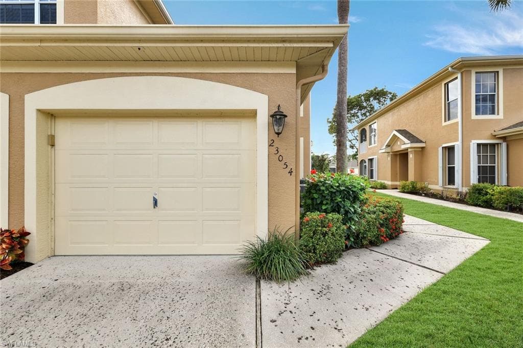23054 Lone Oak DR 102-1