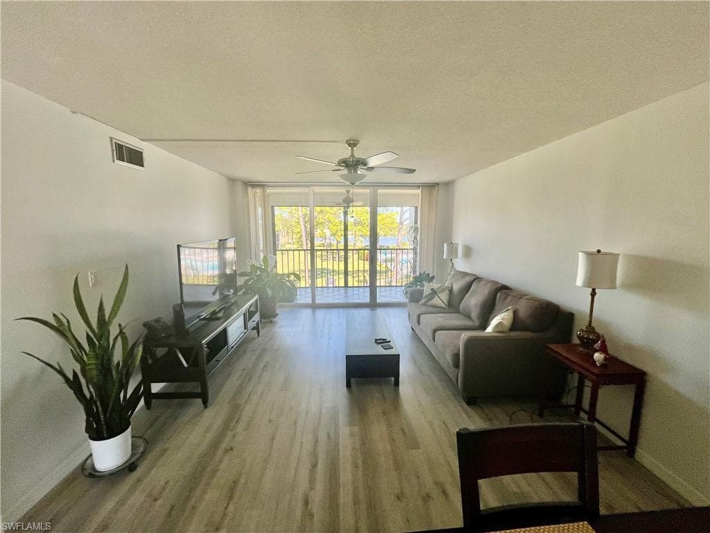 25804 Cockleshell DR # 312, BONITA SPRINGS FL 34135-2