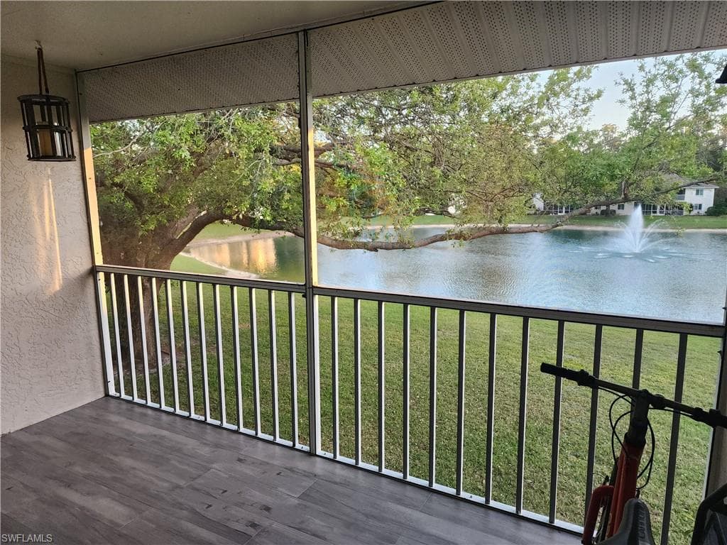 220 Timber Lake CIR # B204, NAPLES FL 34104-12